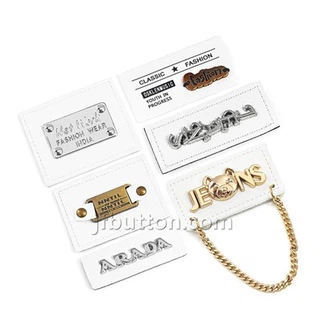 Tag kulit untuk item rajutan